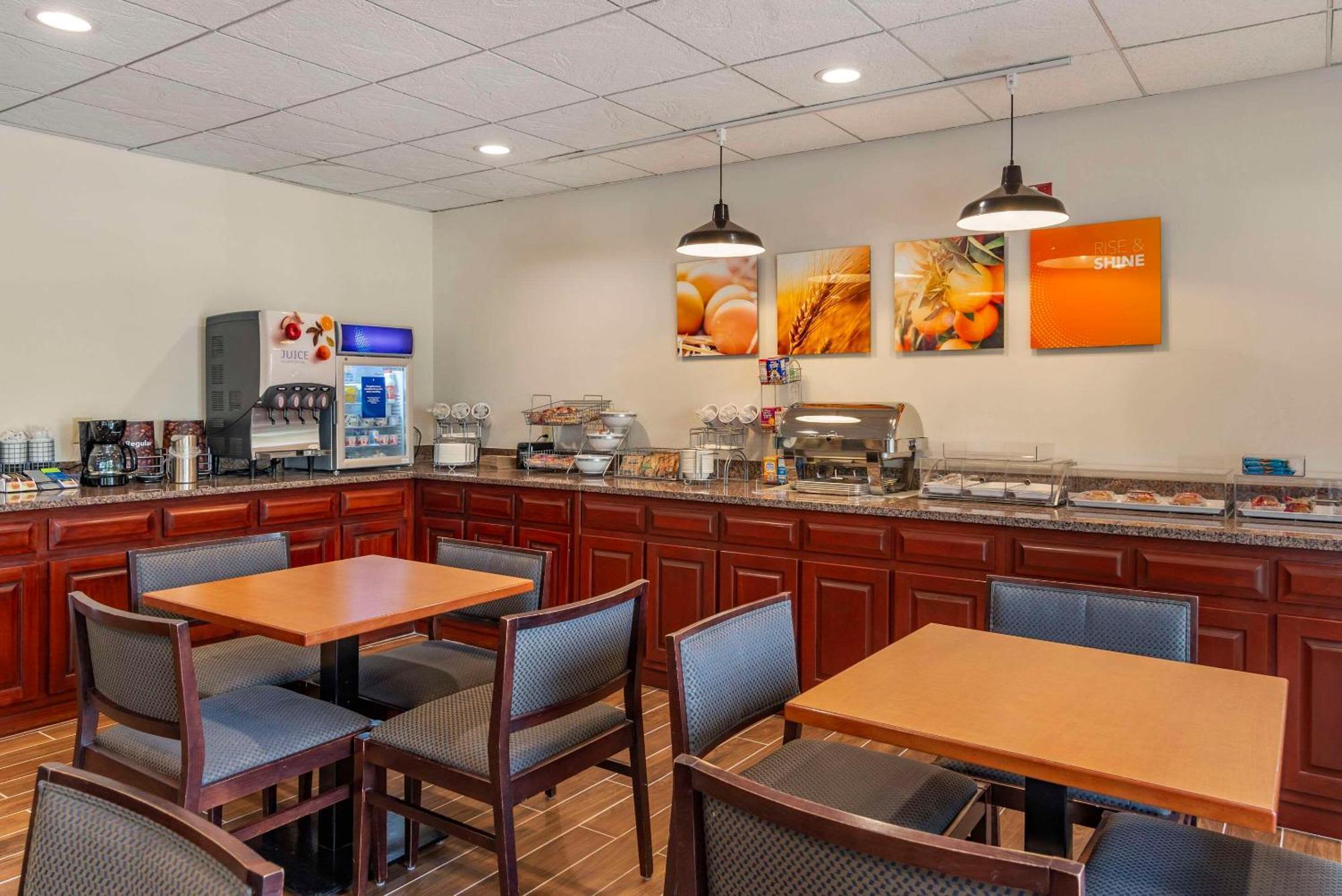 Comfort Inn & Suites Dahlonega University Area Εξωτερικό φωτογραφία