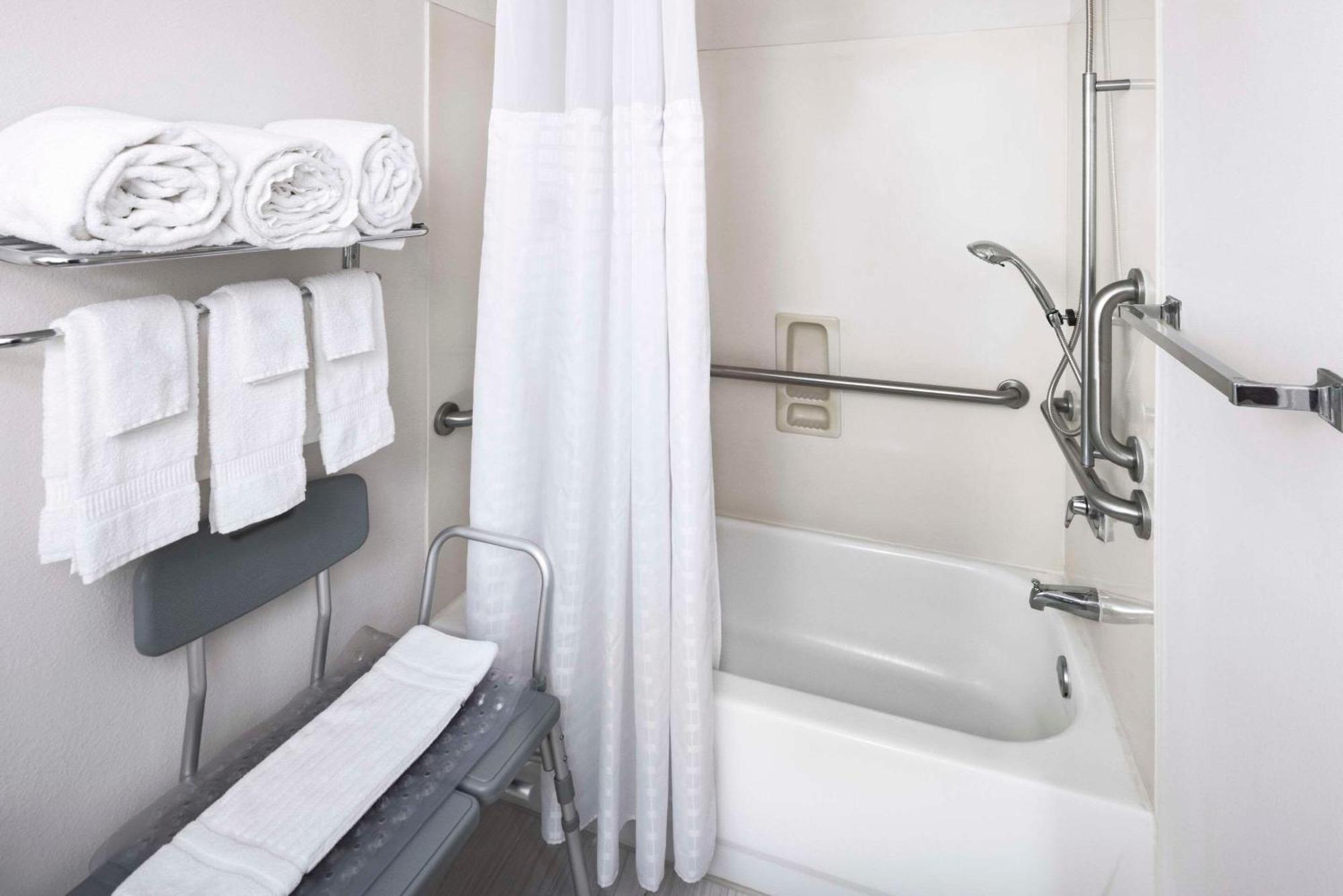 Comfort Inn & Suites Dahlonega University Area Εξωτερικό φωτογραφία
